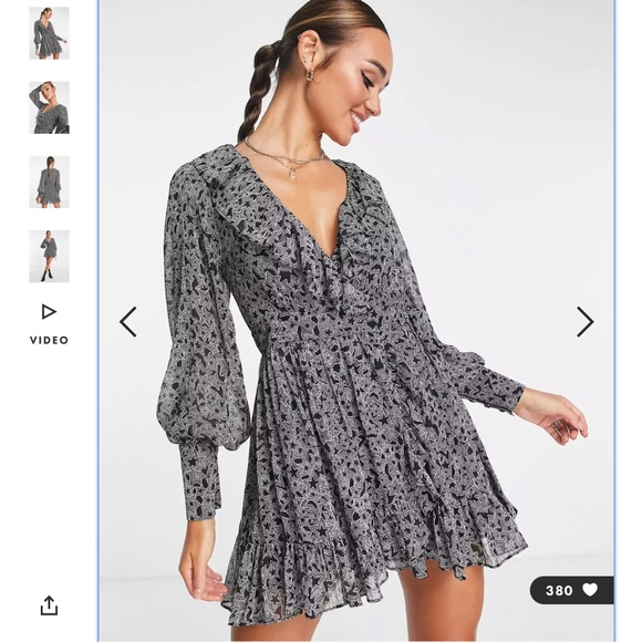 Topshop Dresses & Skirts - Topshop: Star Ruffle Wrap Mini Tea Dress in Mono (NWOT)